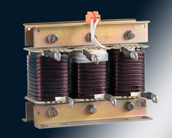 NMCKSG低壓 NMCKSC高壓電容器串聯(lián)電抗器在補(bǔ)償容性無(wú)功功率的時(shí)候，往往會(huì)受到諧波電流，合閘涌流及操作過(guò)電壓的影響，造成電容器損壞和功率因數(shù)降低，為此需…